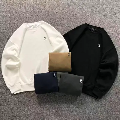 ¥168 ON HOODIE 5207220104(im 170cm 60kg i wear size XL in the phot)