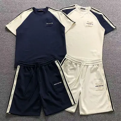 ¥218 L⭐ T-SHIRT SHORTS 52072405147(im 170cm 60kg i wear size L in the phot)