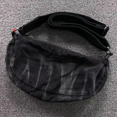 ¥218 DIESEL BAG 4207240275 (长34CM*宽9CM*高20CM)