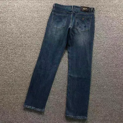 ￥215 L⭐ TROUSERS 4207280401（im 170cm 60kg i wear size 32 in the phot）