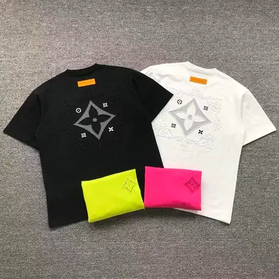 ￥118 L⭐ T-SHIRT 3207300220（im 170cm 60kg i wear size L in the phot）
