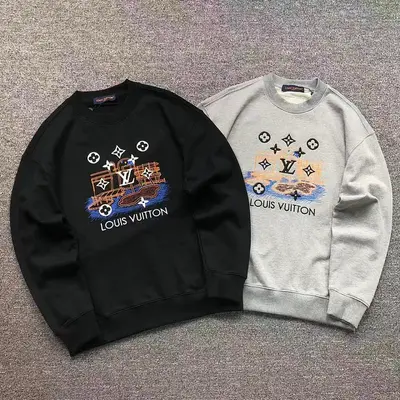 ¥178 L⭐ HOODIE 3208011321(im 170cm 60kg i wear size M in the phot)