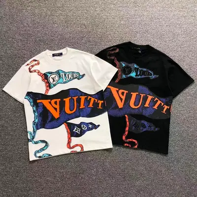 ¥125 L⭐ T-SHIRT 2208032915(im 170cm 60kg i wear size S in the phot)