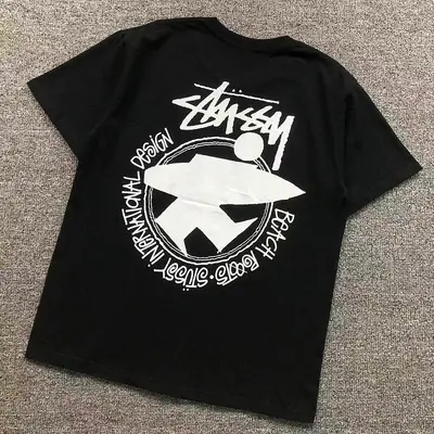 ￥72 STUSSY T-SHIRT 52080510182（im 170cm 60kg i wear size M in the phot）