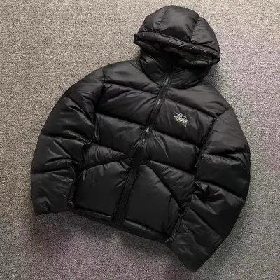 ¥488 STUSSY DOWN JACKETS 22080605001(im 170cm 60kg i wear size M in the phot)