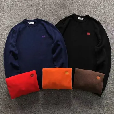 ￥135 C⭐L⭐⭐E SWEATER 42080603146（im 170cm 60kg i wear size L in the phot）