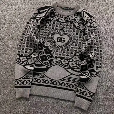 ¥208 D⭐LC⭐ GA⭐⭐A⭐A SWEATER 3208111921(im 170cm 60kg i wear size L in the phot)