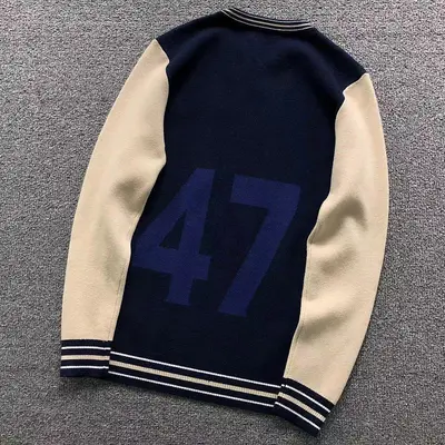 ¥208 D⭐O⭐ SWEATER 3208112321(im 170cm 60kg i wear size L in the phot)