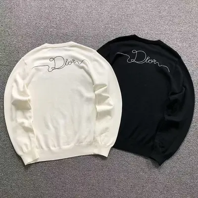 ¥235 D⭐O⭐ SWEATER 4208112101(im 170cm 60kg i wear size 2XL in the phot)