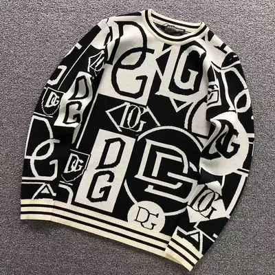¥208 D⭐LC⭐ GA⭐⭐A⭐A SWEATER 3208110721(im 170cm 60kg i wear size L in the phot)