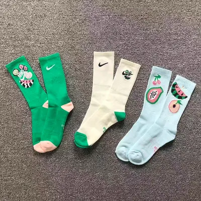 ¥105 N⭐K⭐ SOCKS 4208110977