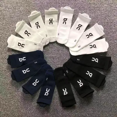 ¥79 ON SOCKS 4208111277