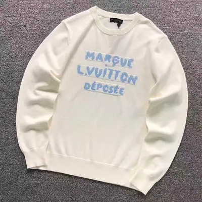 ￥235 L⭐ SWEATER 5208110301（im 170cm 60kg i wear size L in the phot）