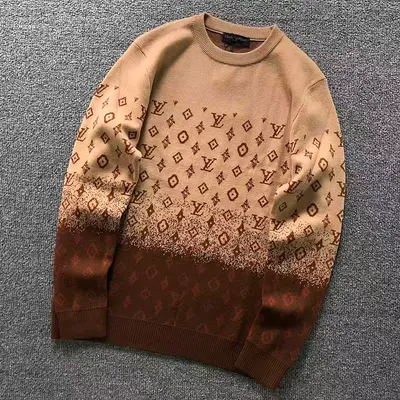 ￥208 L⭐ SWEATER 3208123921（im 170cm 60kg i wear size L in the phot）