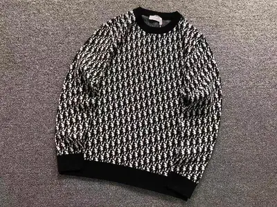 ￥208 D⭐O⭐ SWEATER 3208123221（im 170cm 60kg i wear size L in the phot）
