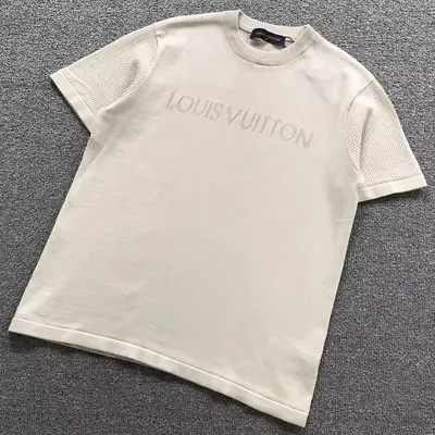 ￥178 L⭐ T-SHIRT 3208125121（im 170cm 60kg i wear size XS in the phot）