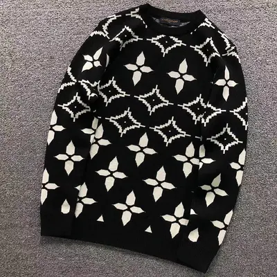 ￥208 L⭐ SWEATER 3208123521（im 170cm 60kg i wear size L in the phot）