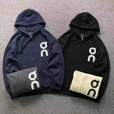 ¥188 ON HOODIE 2208144104(im 170cm 60kg i wear size XL in the phot)