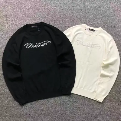 ￥235 L⭐ SWEATER 4208191401（im 170cm 60kg i wear size L in the phot）