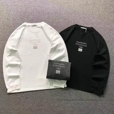 ¥135 ACNE STUDIOS LONG SLEEVED 2208190804(im 170cm 60kg i wear size M in the phot)