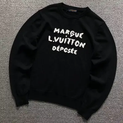 ¥235 L⭐ SWEATER 5208190401(im 170cm 60kg i wear size L in the phot)