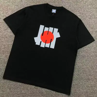 ¥88 UNDEFEATED T-SHIRT 4208202302 (im 170cm 60kg i wear size L in the phot)