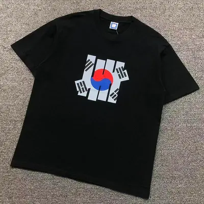 ￥88 UNDEFEATED T-SHIRT 4208205902（im 170cm 60kg i wear size L in the phot）