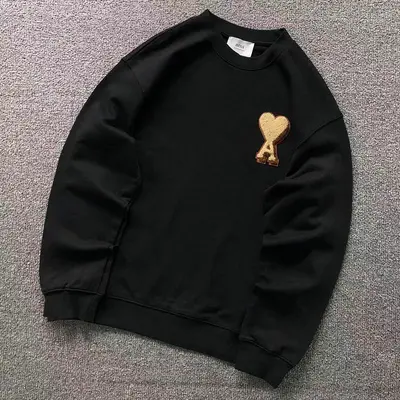 ￥135 AMI HOODIE 3208212421（im 170cm 60kg i wear size M in the phot）