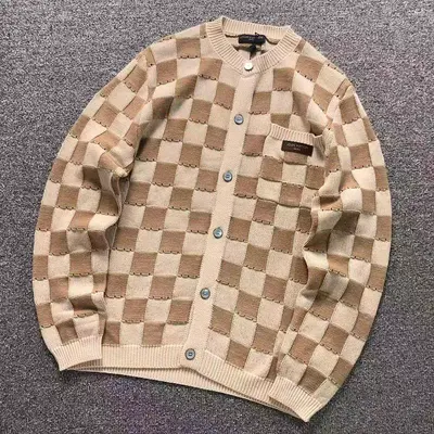 ¥258 L⭐ SWEATER 3208212021(im 170cm 60kg i wear size M in the phot)