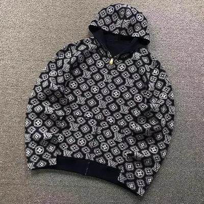 ¥628 L⭐ SWEATER 5208241205(im 170cm 60kg i wear size M in the phot)