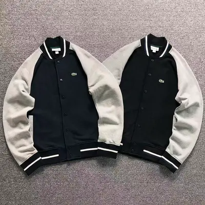¥188 LACOSTE HOODIE 128250408(im 170cm 60kg i wear size S in the phot)