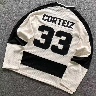 ¥118 CORTEIZ LONG SLEEVED 5208251278(im 170cm 60kg i wear size L in the phot)