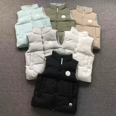 ￥348 C⭐N⭐⭐A G⭐⭐⭐E VEST DOWN JACKETS 3208260816（im 170cm 60kg i wear size M in the phot）