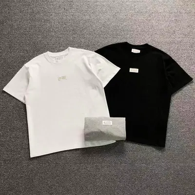 ￥82 MAISON MARGIELA T-SHIRT 5208270386（im 170cm 60kg i wear size 46 in the phot）