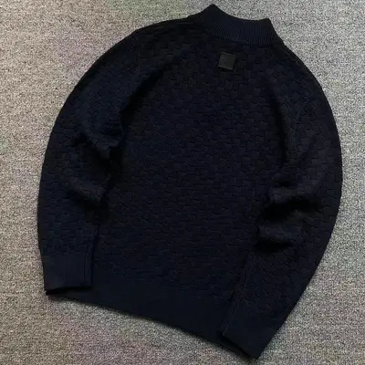¥278 L⭐ SWEATER 3208271121(im 170cm 60kg i wear size L in the phot)