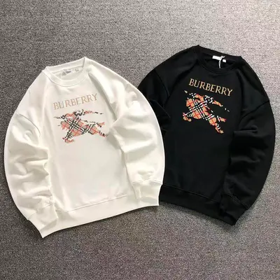 ￥178 B⭐R⭐E⭐RY HOODIE 22082819171（im 170cm 60kg i wear size M in the phot）