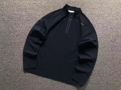 ￥258 HELLY HANSEN LONG SLEEVED 5208280904 （im 170cm 60kg i wear size 2XL in the phot）