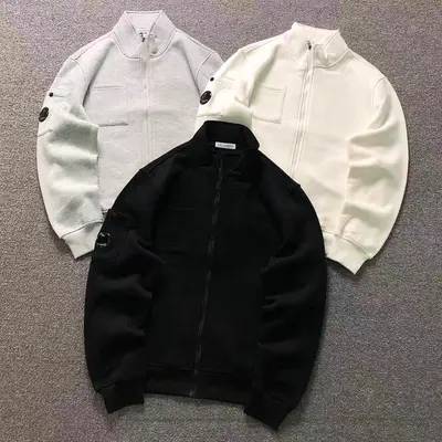 ￥215 CP HOODIE 22082821172（im 170cm 60kg i wear size M in the phot）
