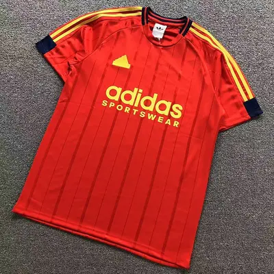 ￥82 FOOTBALL T-SHIRT 1282830002 （im 170cm 60kg i wear size L in the phot）