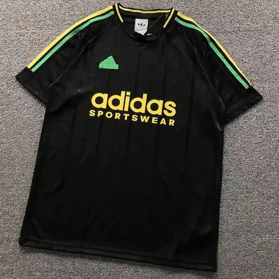 ￥82 FOOTBALL T-SHIRT 1282806002 （im 170cm 60kg i wear size L in the phot）