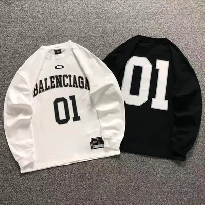 ￥185 B⭐L⭐⭐⭐IA⭐A LONG SLEEVED 4208291201（im 170cm 60kg i wear size L in the phot）