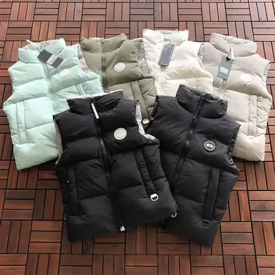 ¥~399 C🔥N🔥🔥A G🔥🔥🔥E DOWN VEST 11082226(im 176CM 58KG iwear size S in the photo)