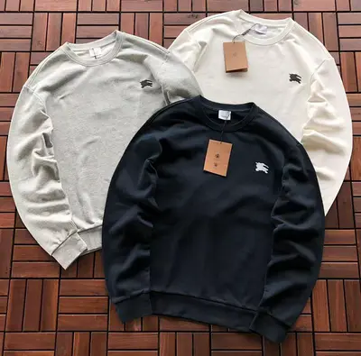 ¥~ 129 B🔥RB🔥RRY SWEATER 22090175 (im 180CM 68KG iwear size XL in the photo)
