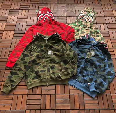 ￥~249 BAPE HOODIE 22090608 (im 180CM 68KG iwear size XL in the photo）