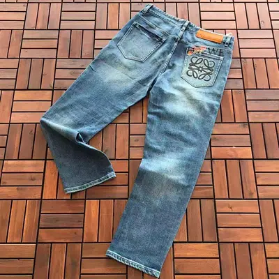 ¥~235 L🔥E🔥🔥 JEANS 22091024 (im 180CM 68KG iwear size 34 in the photo)