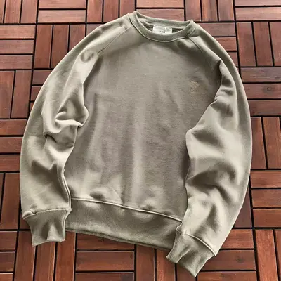 ¥~135 A🔥I SWEATER 22091610 (im 180CM 68KG iwear size S in the photo)