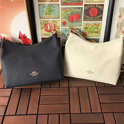 ¥~228 C🔥A🔥H BAG 22010357
