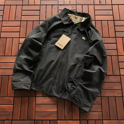 ¥~275 B🔥RB🔥RRY JACKET 22091856 (im 180CM 68KG iwear size M in the photo)