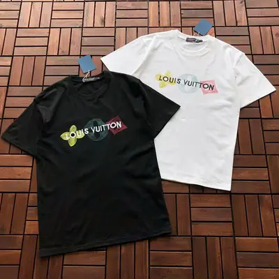 ¥~85 L🔥 T-SHIRT 22092003 (im 176CM 58KG iwear size M in the photo)