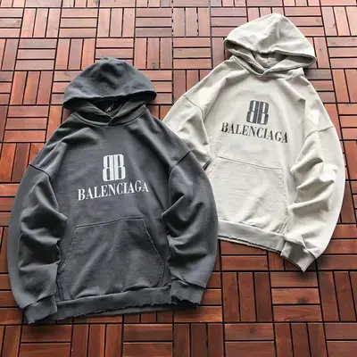 ¥~225 B🔥L🔥🔥🔥IA🔥A HOODIE 22092145 (im 180CM 68KG iwear size M in the photo)